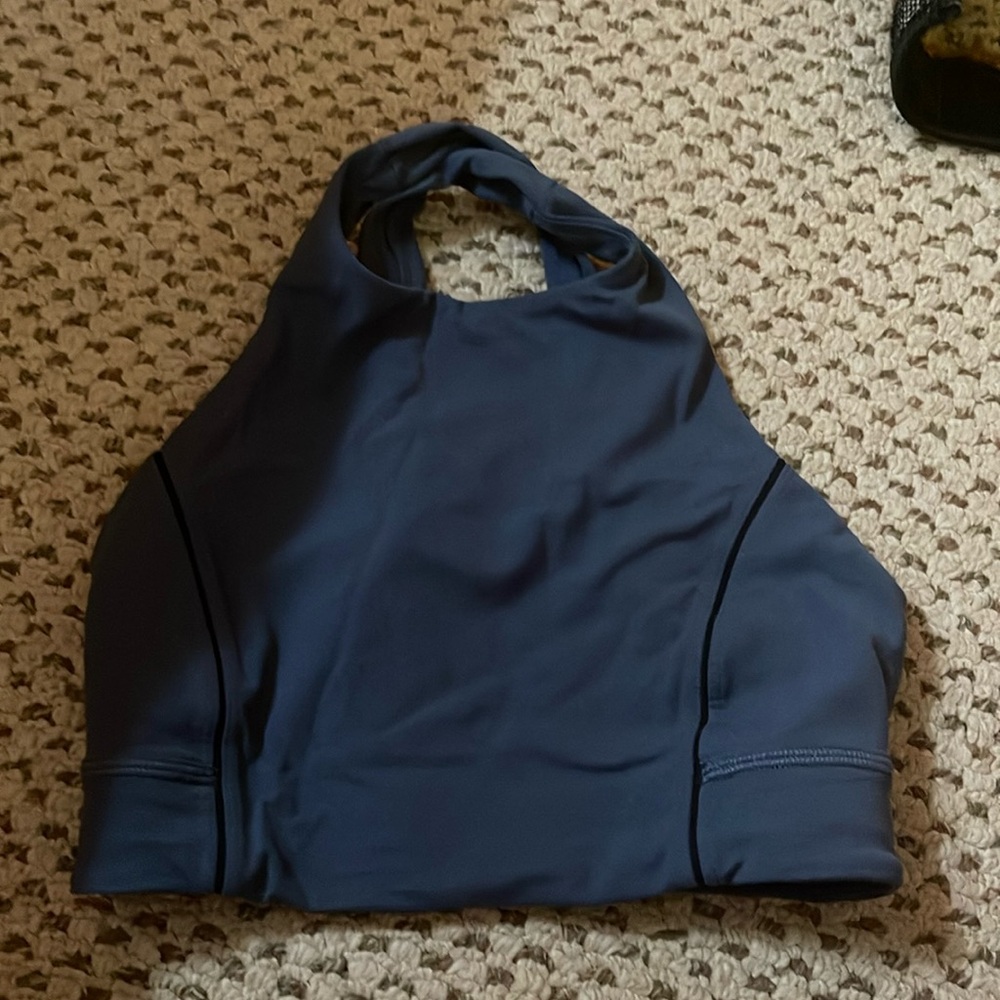 Lululemon high neck bra